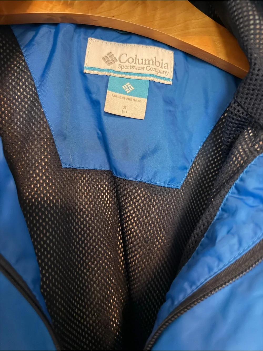 Columbia Boys Blue Hooded Rain Jacket Mesh Lined Size S 8